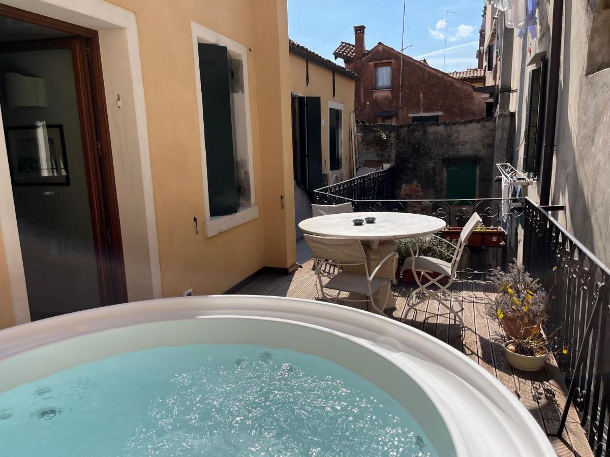 Casa Virginia Direct At The Canal Cannaregio With Own Roof Terrace Appartamento