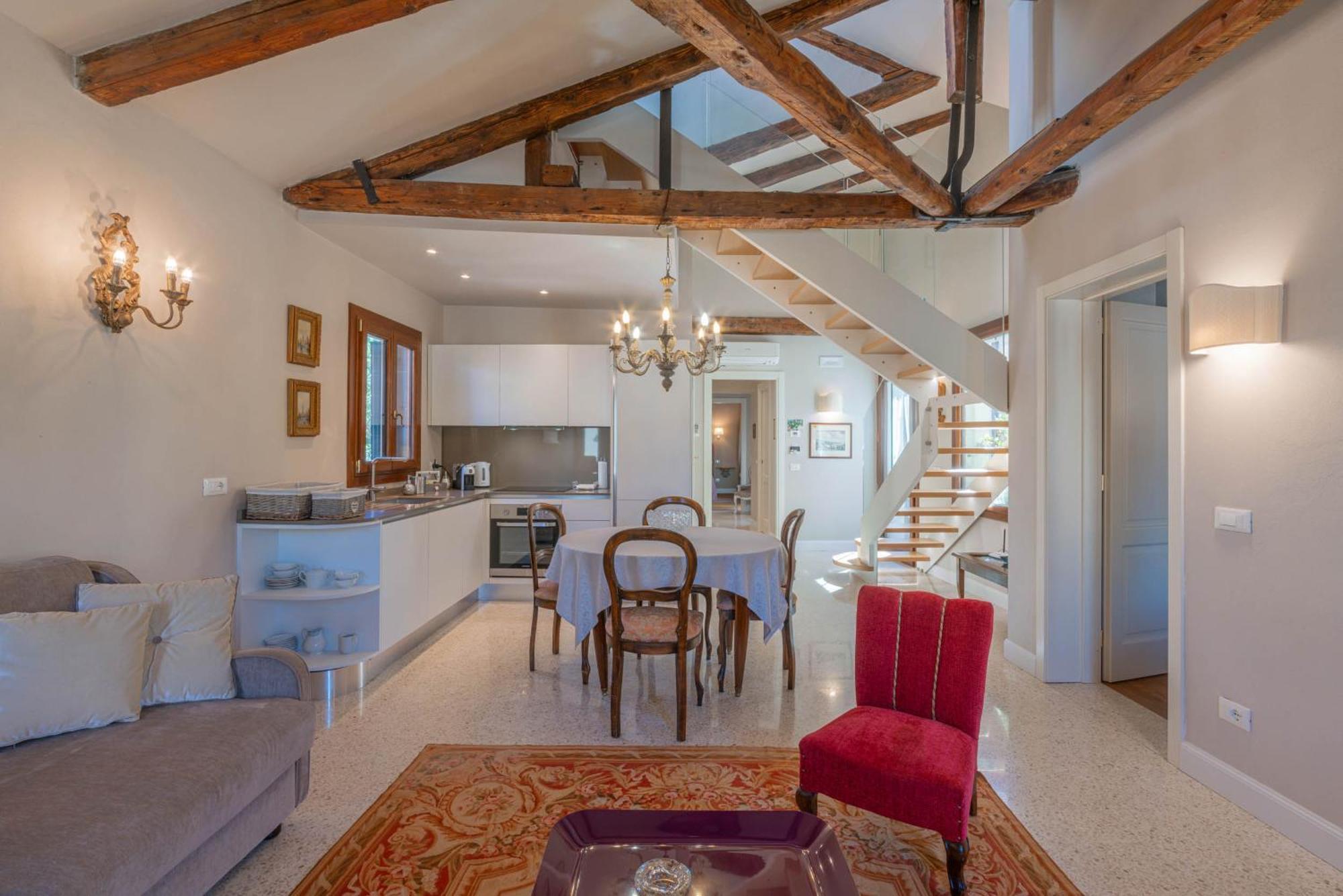 Casa Virginia Direct At The Canal Cannaregio With Own Roof Terrace Appartement Venise