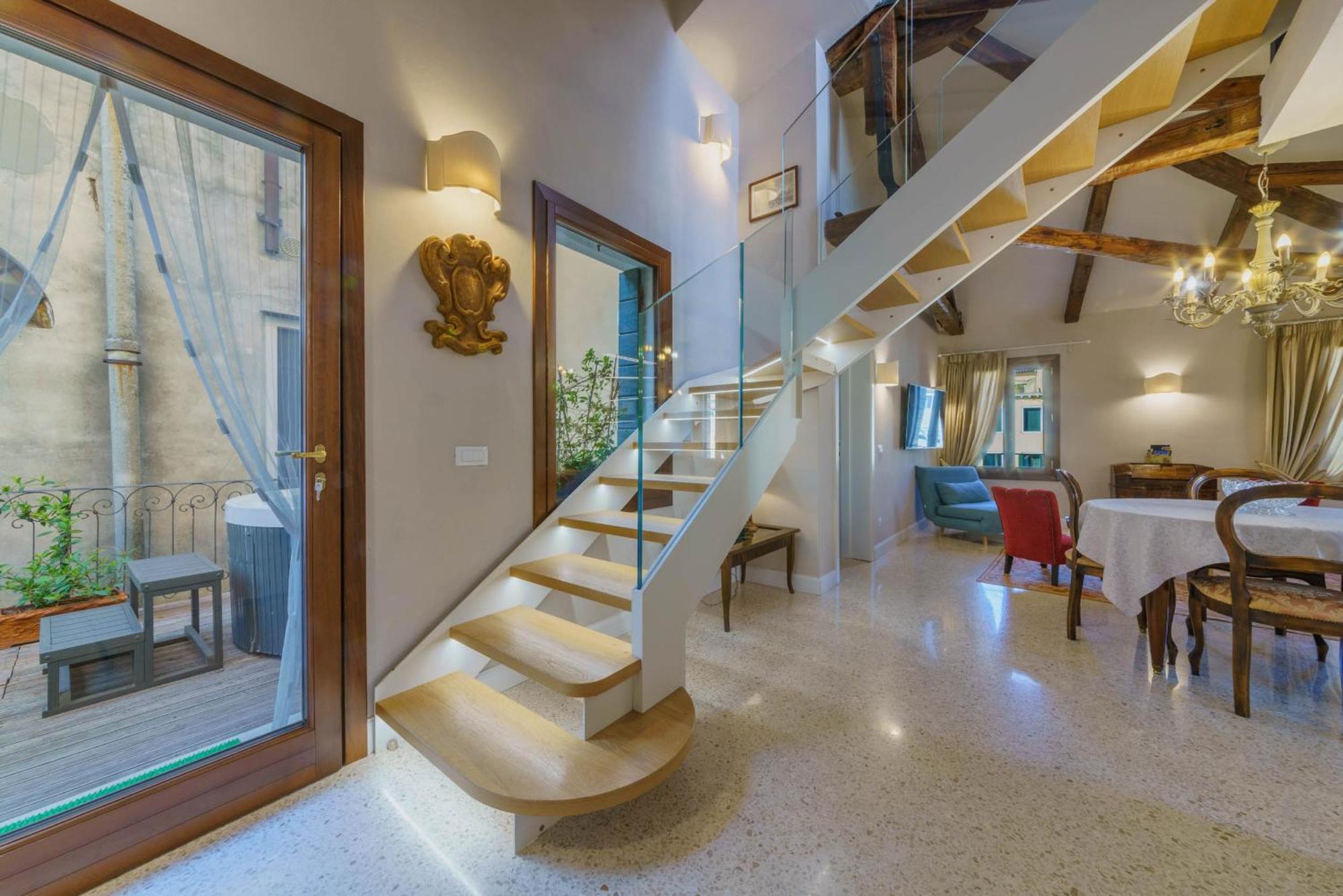 Appartement Casa Virginia Direct At The Canal Cannaregio With Own Roof Terrace Venise
